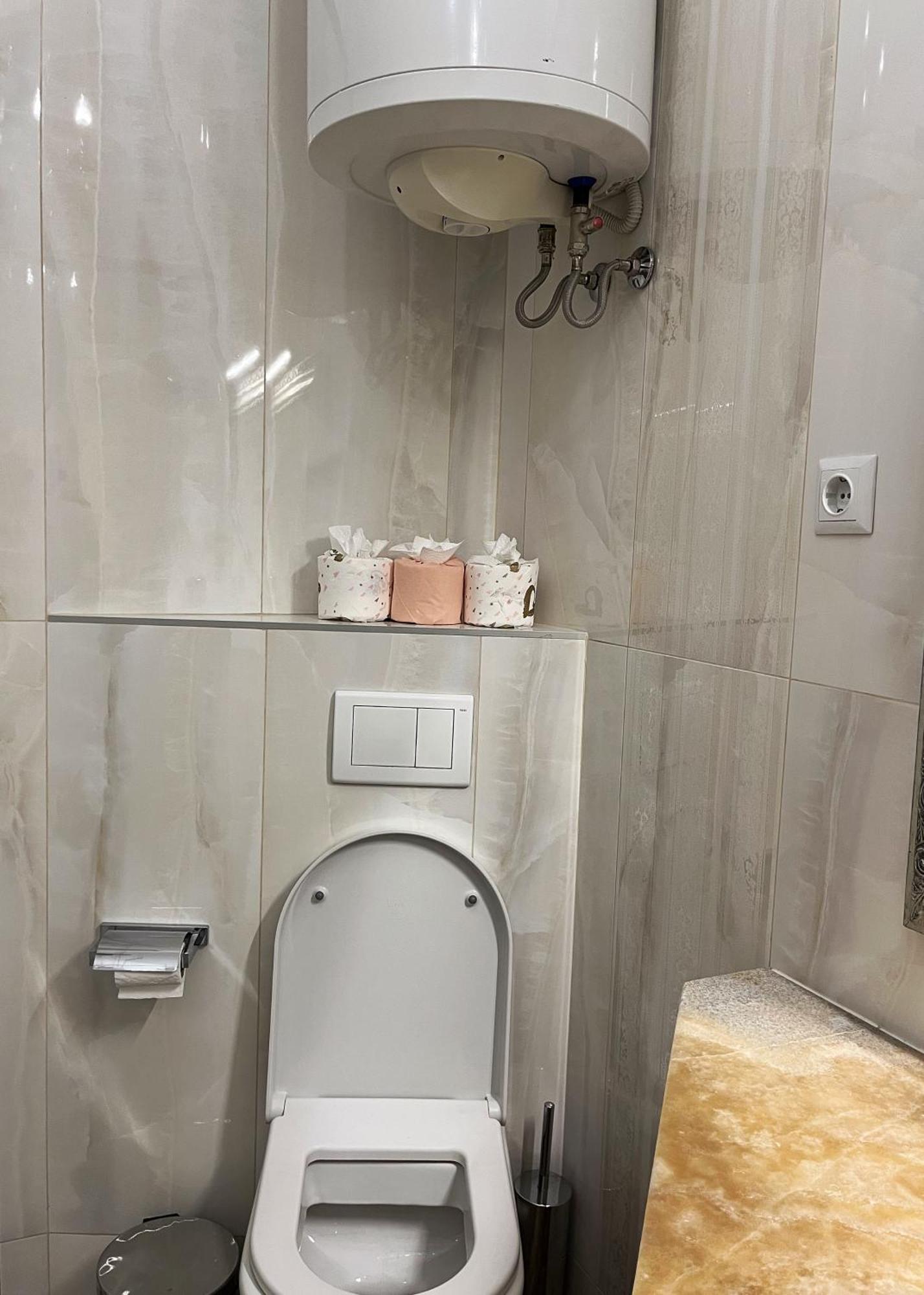 Main Street Retreat Apartment With Free Parking Сараєво Екстер'єр фото