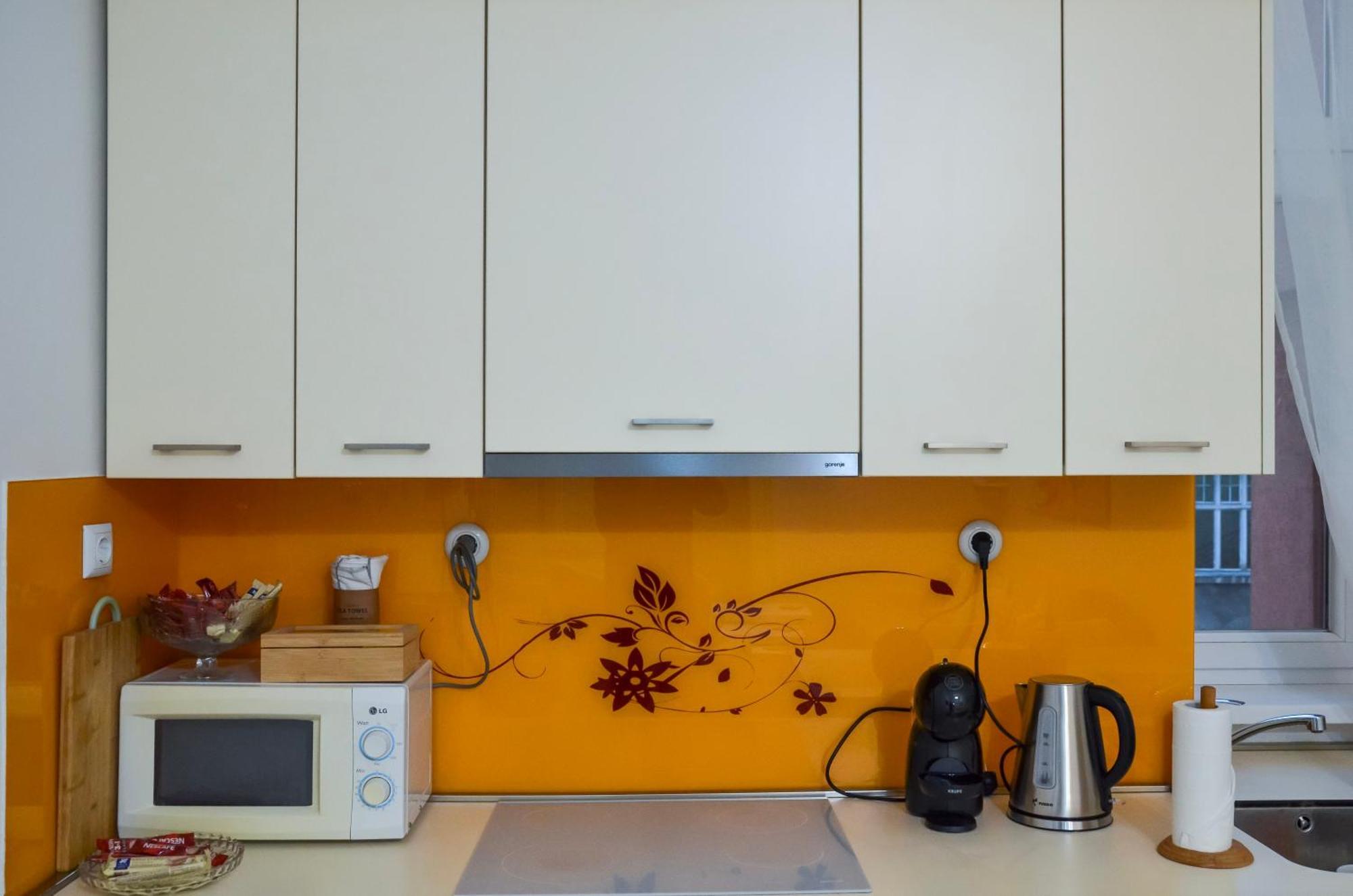 Main Street Retreat Apartment With Free Parking Сараєво Екстер'єр фото